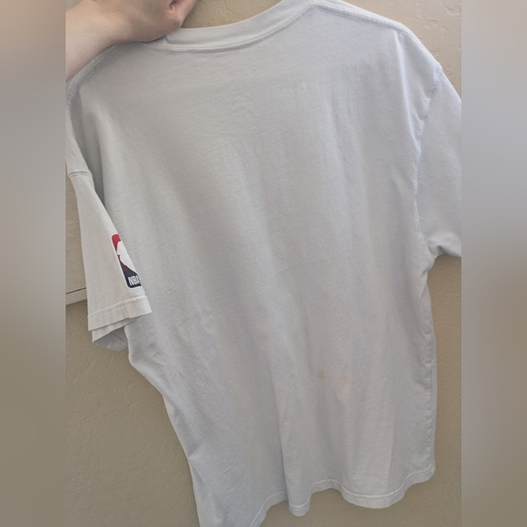 Nike White Chicago Bulls Graphic T-Shirt - Picture 6 of 8